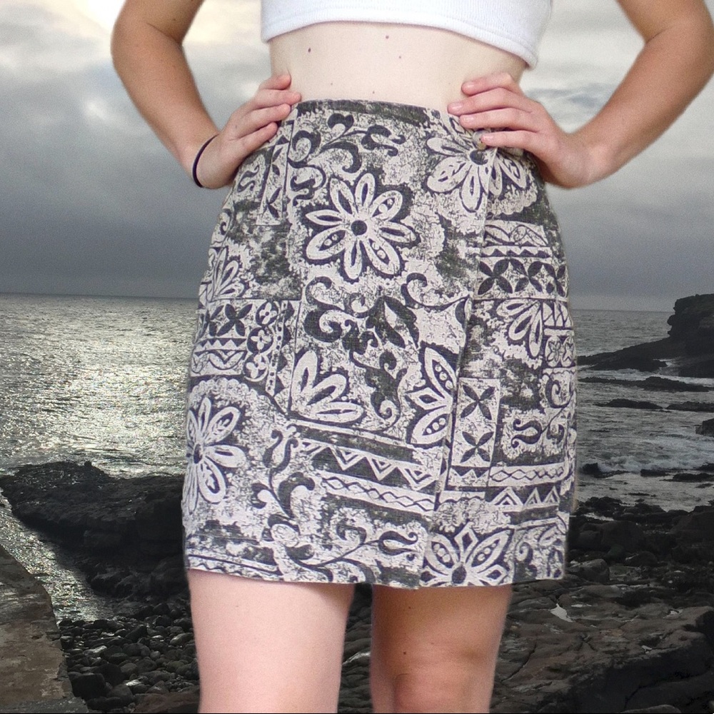 Printed wrap skirt